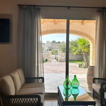 Relais Tenuta Campi 팜스테이 마르타노