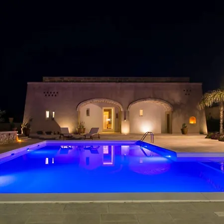 Relais Tenuta Campi 팜스테이 마르타노